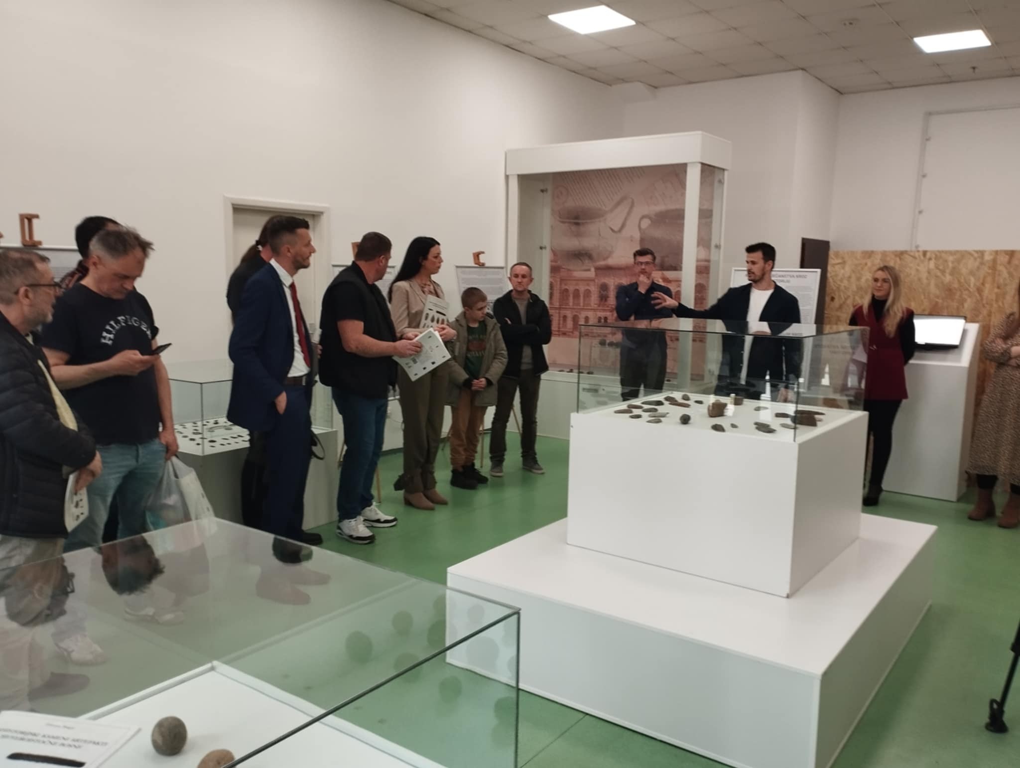 Izložba “Prahistrorijski kameni artefakti sjeveroistočne Bosne”