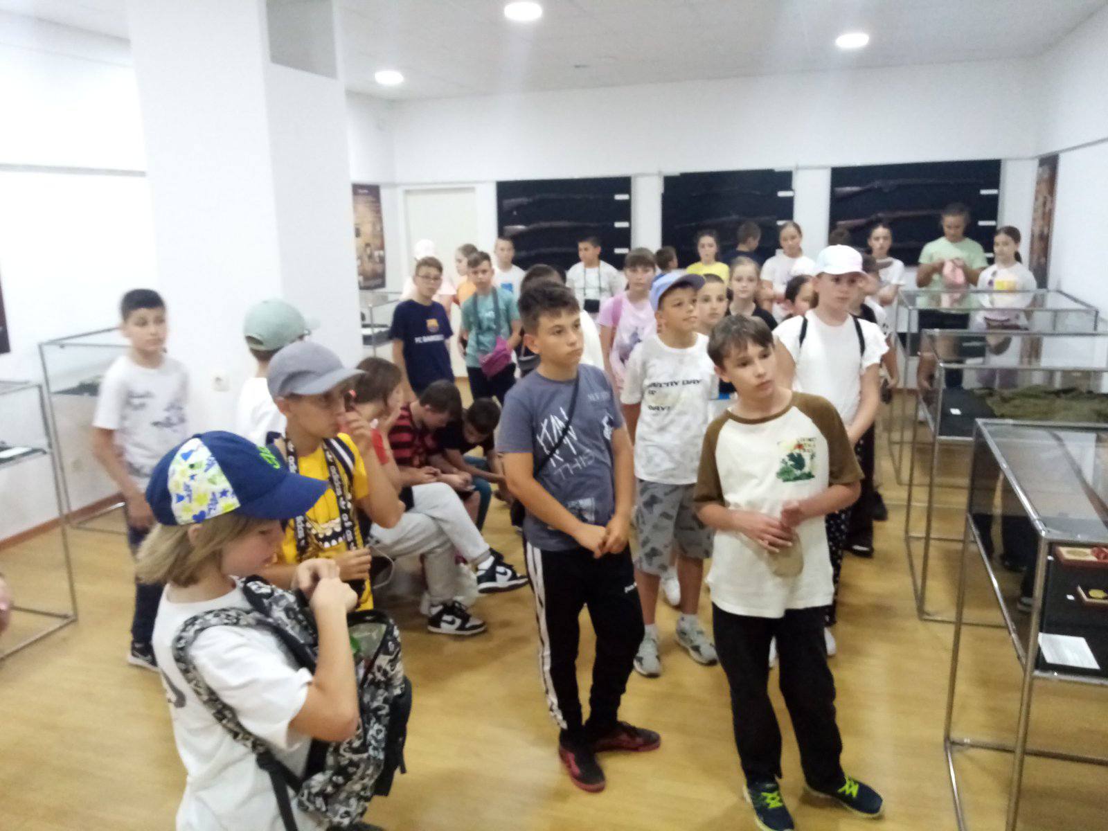 Posjeta OŠ “Musa Ćazim Ćatić” iz Donje Zelinje, Gradačac i OŠ “Mula Mustafa Bašeskija” iz Kaknja.