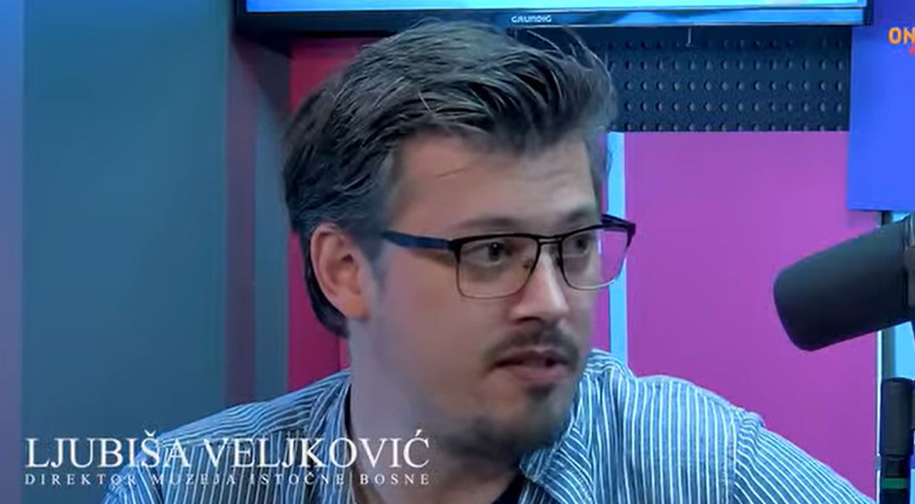 Radio kameleon: “Znate li gdje je muzej u Tuzli?”